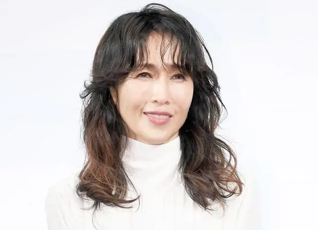 笑う女性