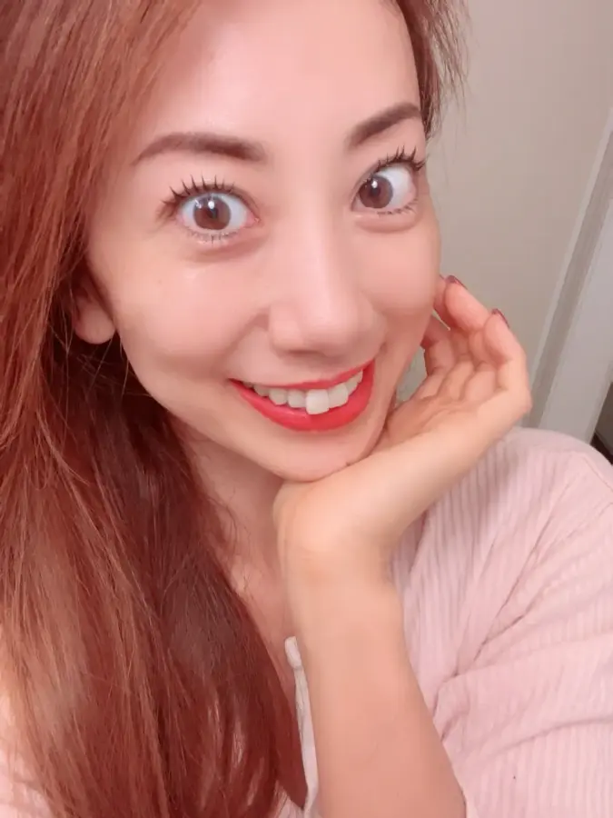 笑顔の女性