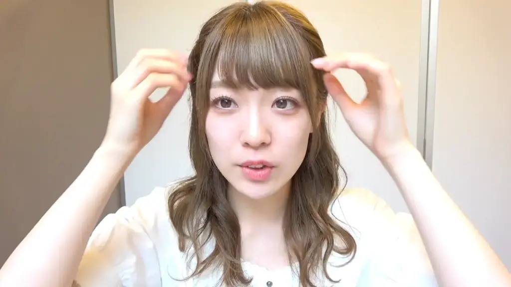 髪の長い女性