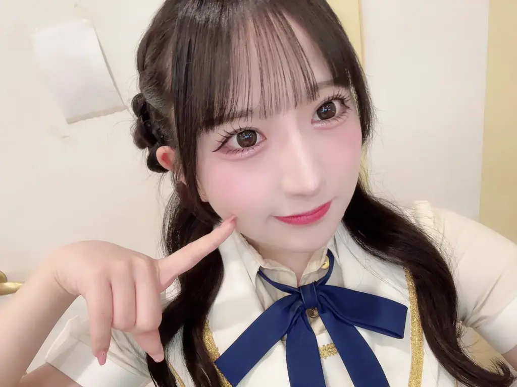 目の大きな女性