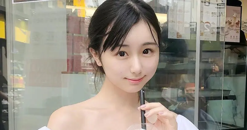 笑う女性