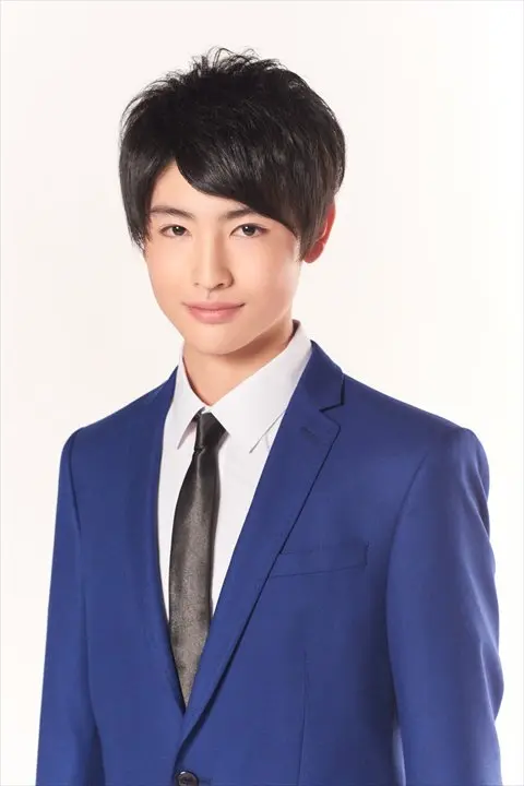 制服を着た男性