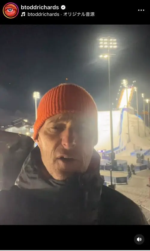 ニット帽子の男性